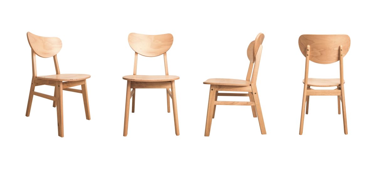 Krzesła typu Thonet, wykonane metodą gięcia drewna w łuk, to popularny element wyposażenia wieli domów. 