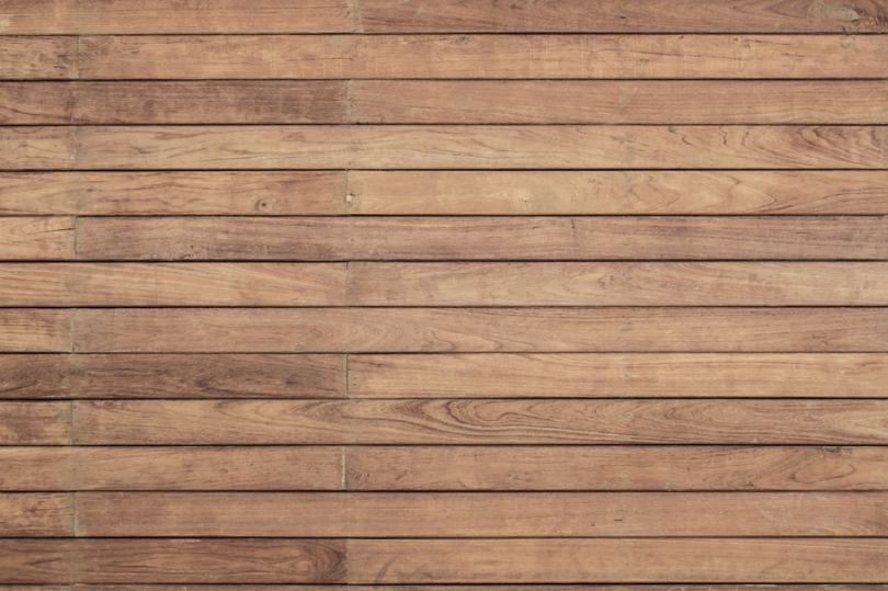 Drewniana podłoga tarasowa z desek