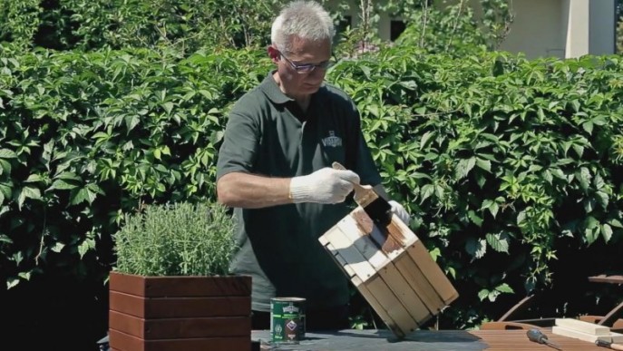 Budowa drewnianej donicy oraz jej impregnacja - film instruktażowy