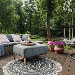 Balkon boho − inspiracje i pomysły na aranżację