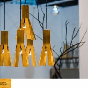 Drewniane lampy w ogrodzie i w domu - 7 najlepszych inspiracji 