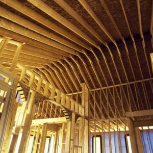 Ochrona drewna konstrukcyjnego - jak zabezpieczyć drewnianą konstrukcję?