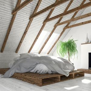 7 pomysłów na sypialnię na poddaszu w drewnie - najlepsze inspiracje